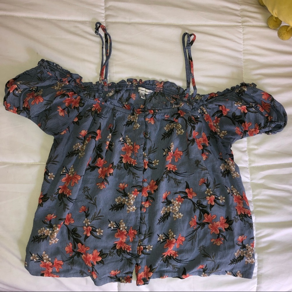 American eagle outfitters off the shoulder top